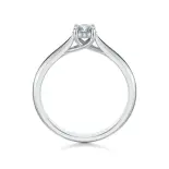 Pierścionek zaręczynowy z brylantem